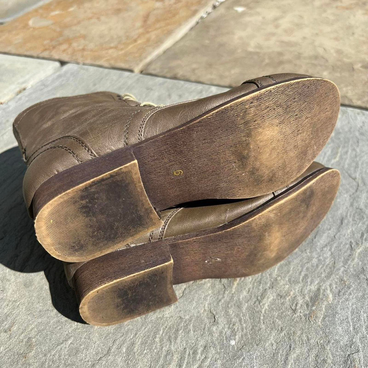 Brown Tan Leather Lace Up Boots Size 6
