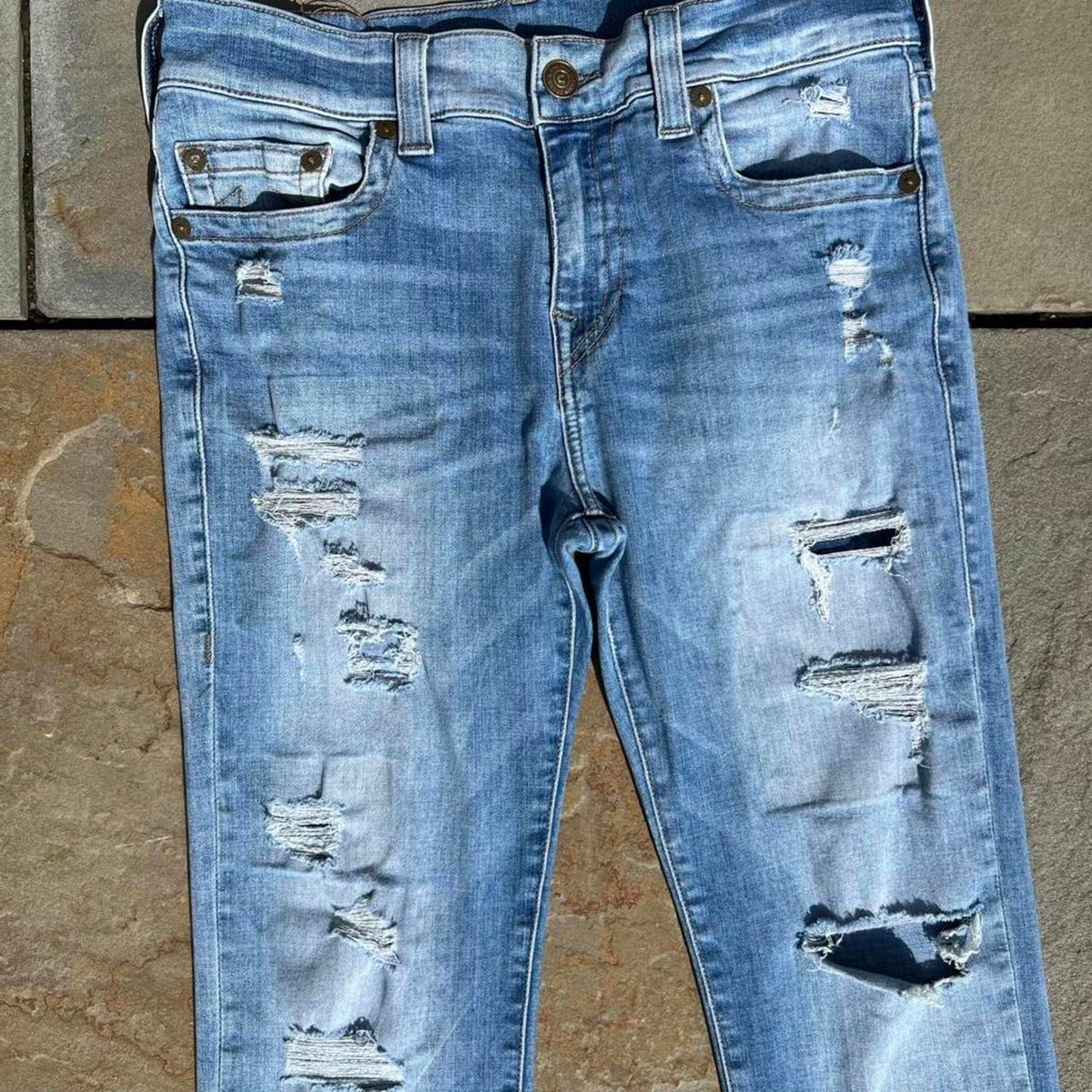 True Religion Distressed Light Wash Relaxed Skinny Jeans 32