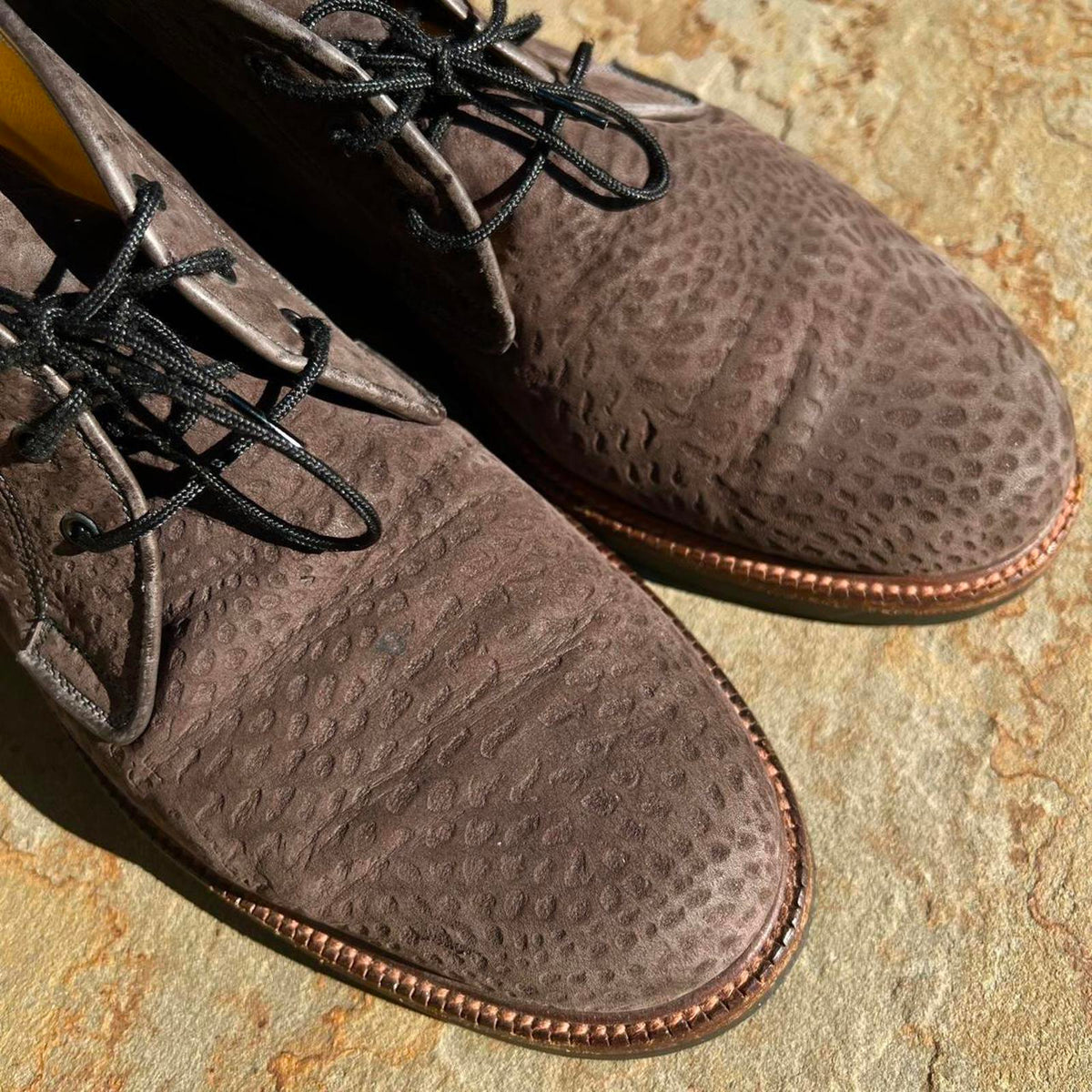 Neo-Vintage 90s Made in Italy Brown Suede Desert Boots