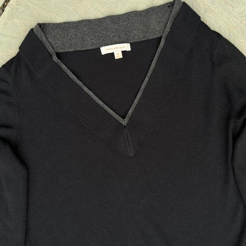 Black V-neck 2-tone Collar/Cuff Sweater