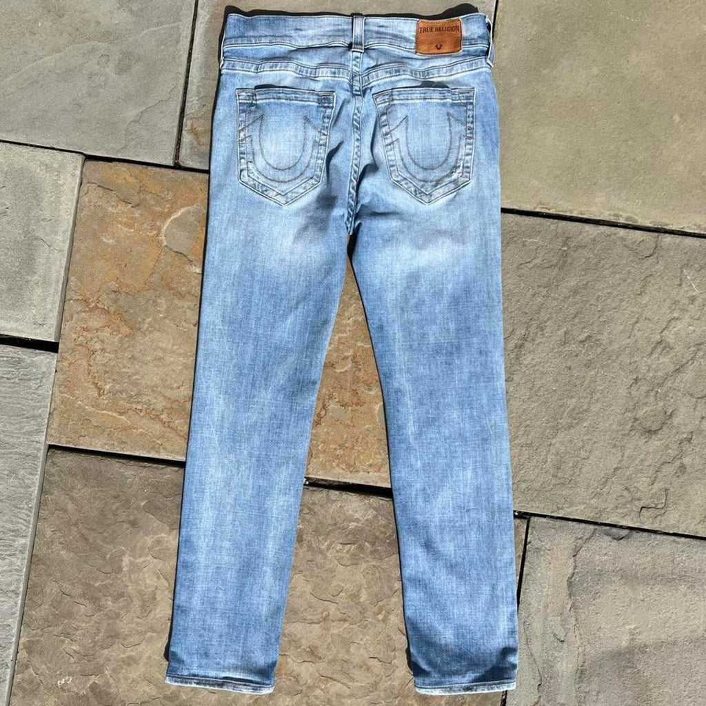 True Religion Distressed Light Wash Relaxed Skinny Jeans 32