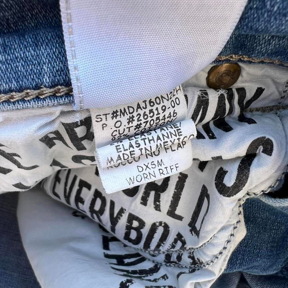 True Religion Distressed Light Wash Relaxed Skinny Jeans 32