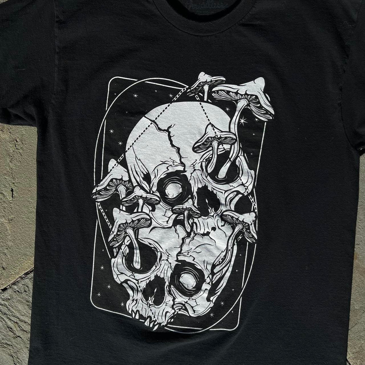 Black Mushroom Skulls Graphic T-shirt