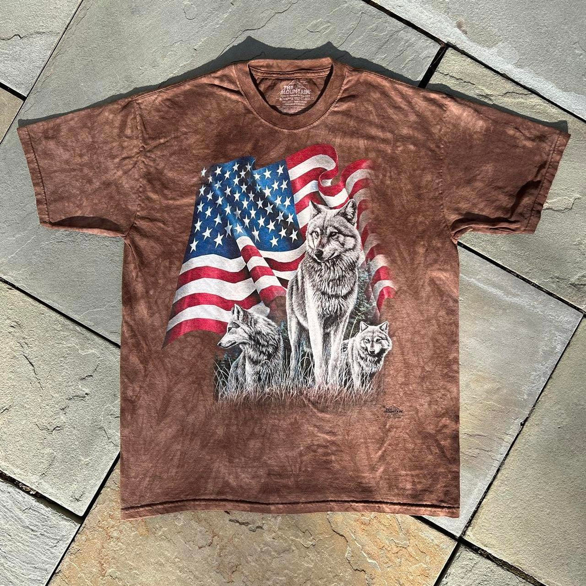 American Flag Wolf Brown Dye T-Shirt