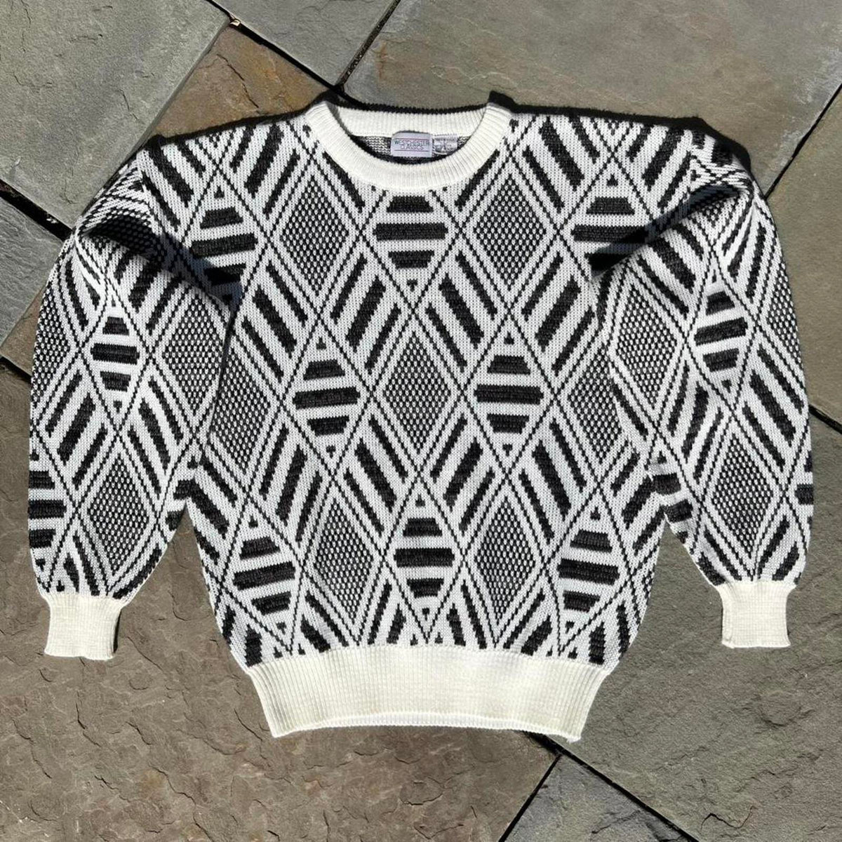 Vintage 80s Cream + Grey Knit Pattern Crewneck Sweater