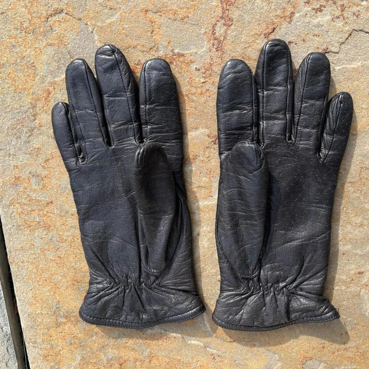 Vintage 90s Textured Black Leather Gloves