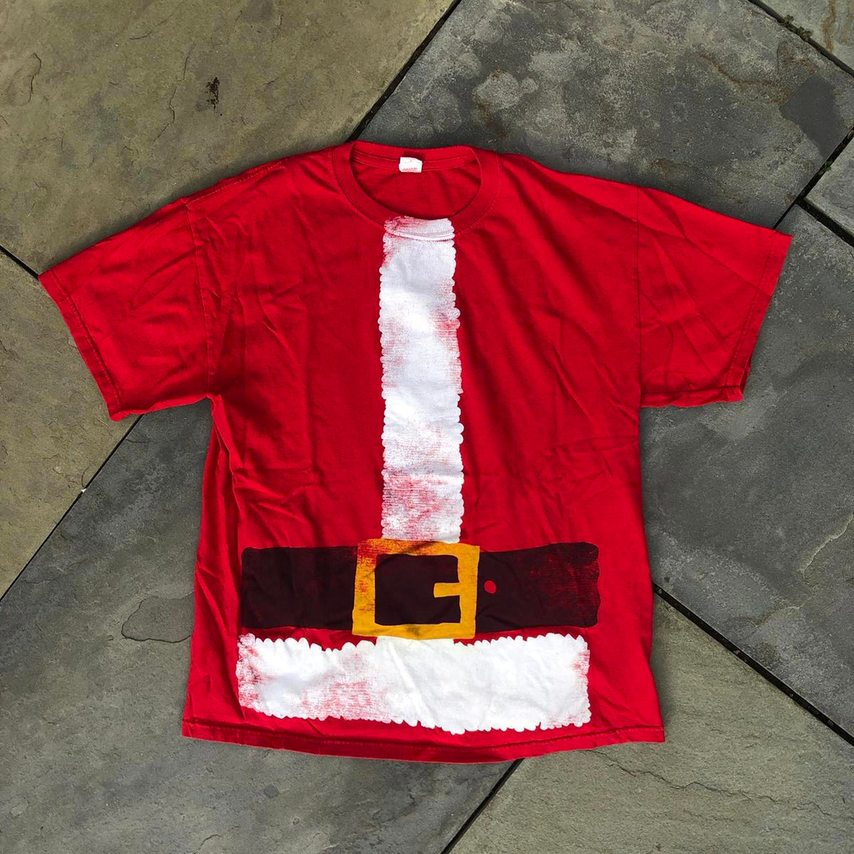 Y2K Red Santa T-shirt Graphic Print size large