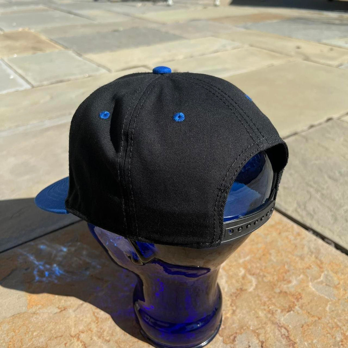 NWT Niagara Falls Two Tone Royal Blue Black Snap Back Hat