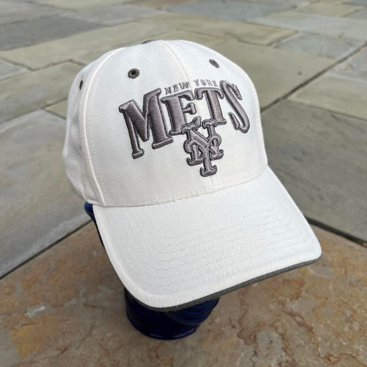 Neo-Vintage Y2K New York Mets Genuine MLB Strapback Hat