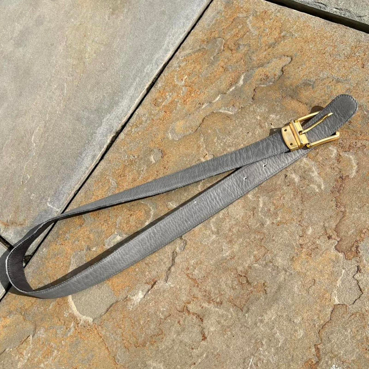Vintage 90s Reversible Black/Grey Leather Belt
