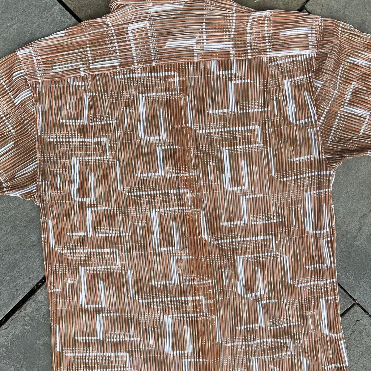 Neo-Vintage 90s Mesh Pattern Relaxed Fit Club Shirt