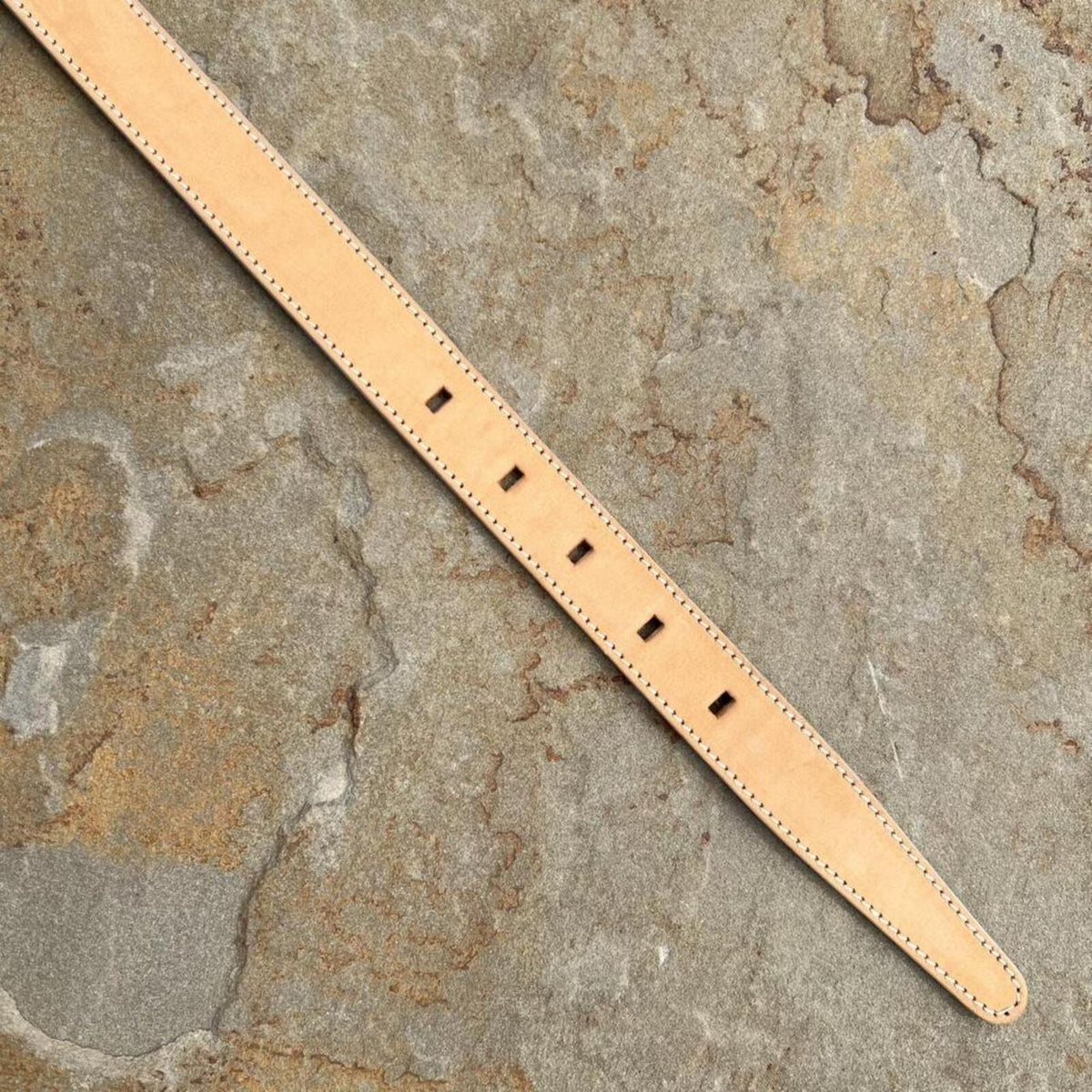 Vintage 90s Italian Leather Tan/Pale Purple Stitch+Edge Belt