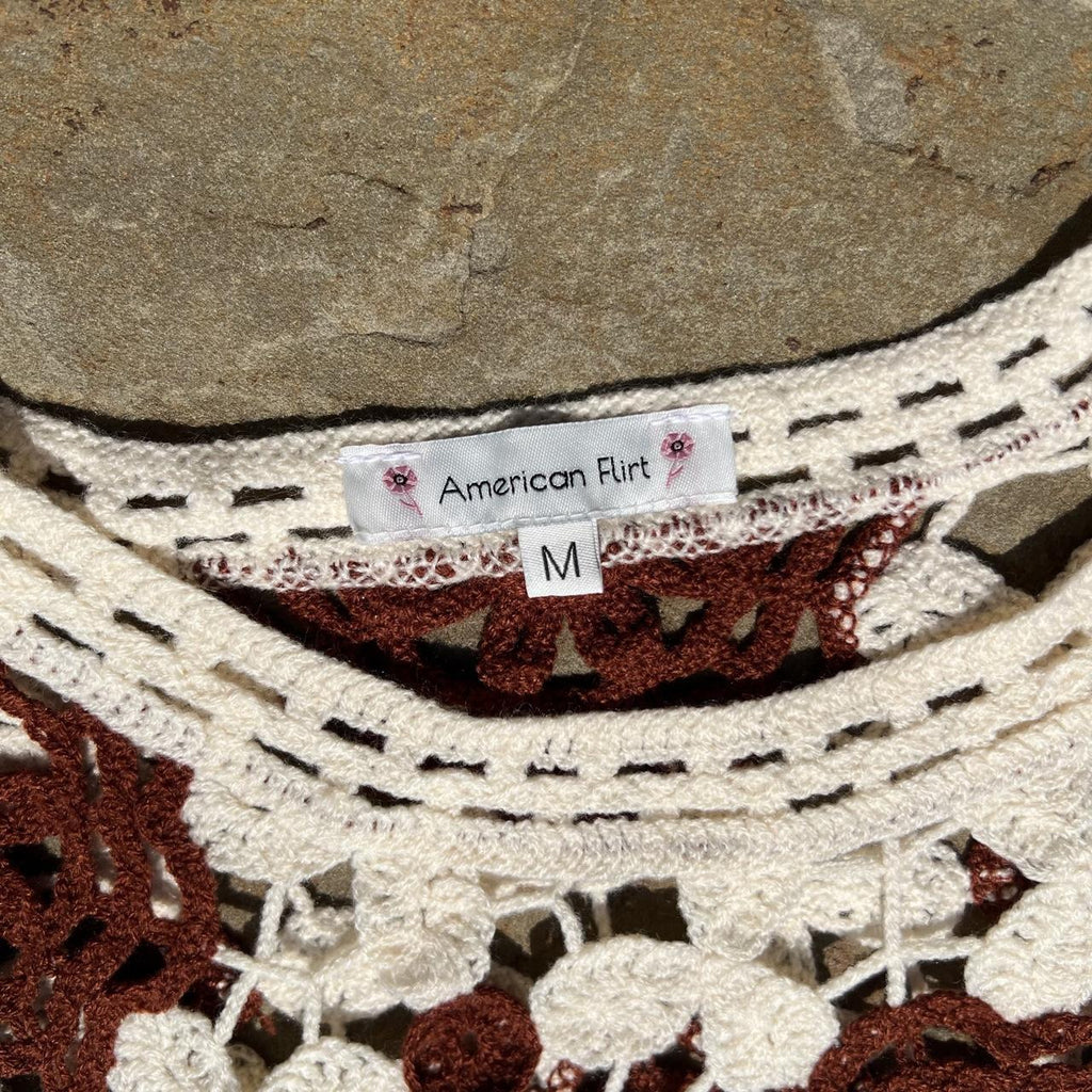 American Flirt white and brown crochet long sleeve top