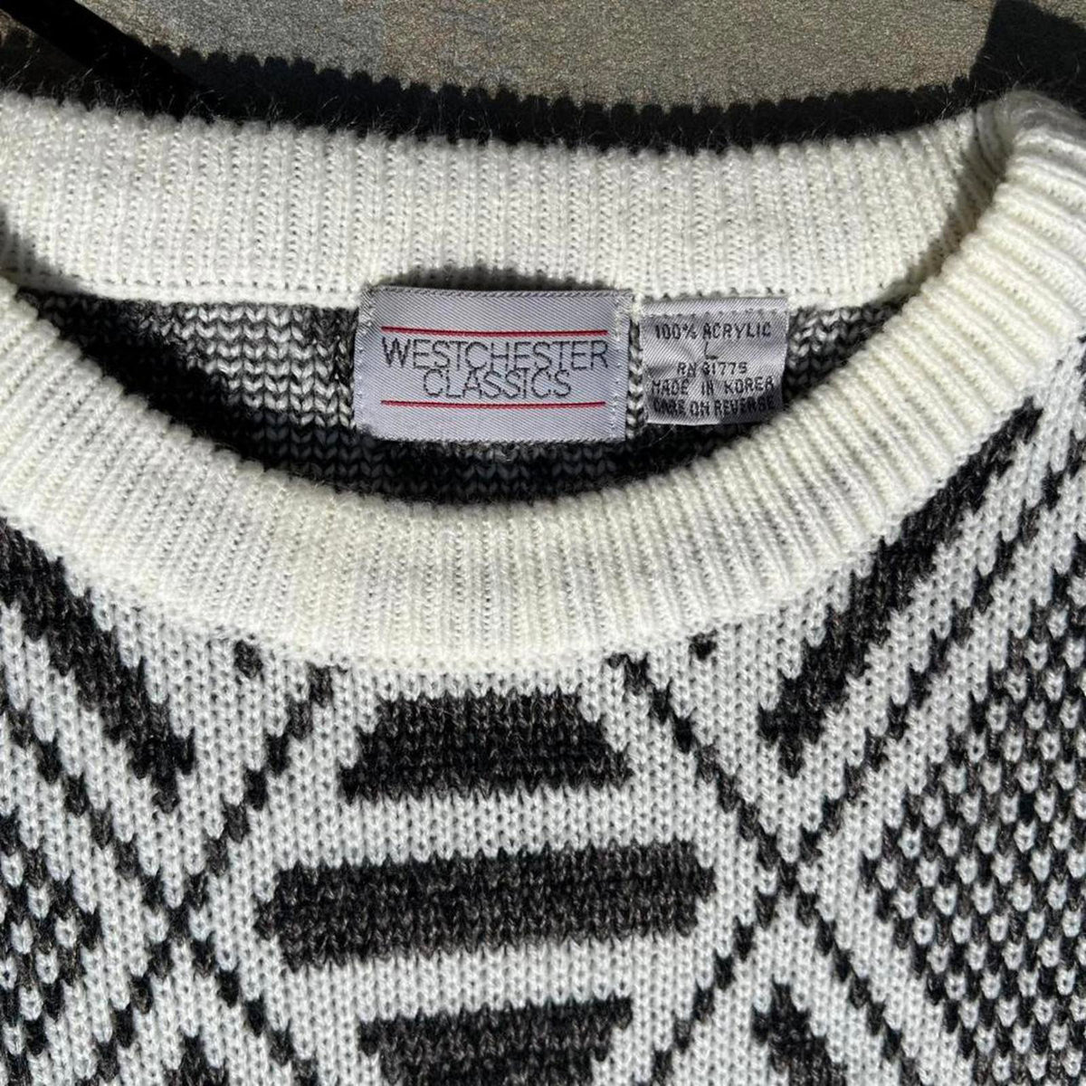 Vintage 80s Cream + Grey Knit Pattern Crewneck Sweater