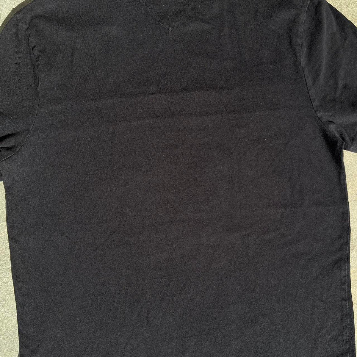 Y2K Tommy Hilfiger Chest Stripe Black T-Shirt