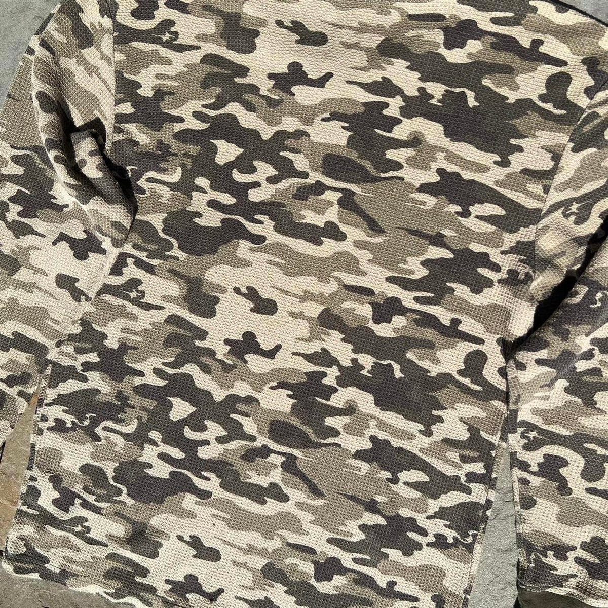 Y2K Tan Camo Waffle Knit Thermal Henley