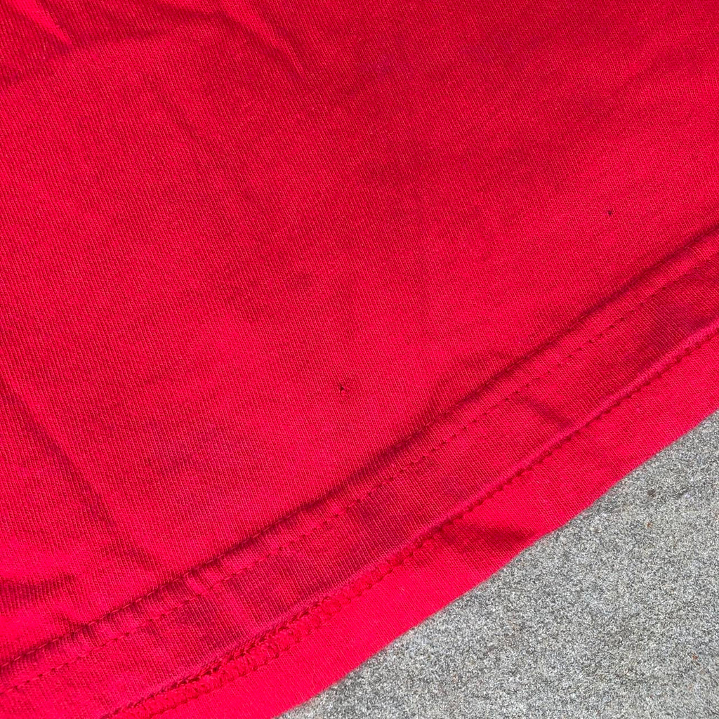 Y2K Red Santa T-shirt Graphic Print size large