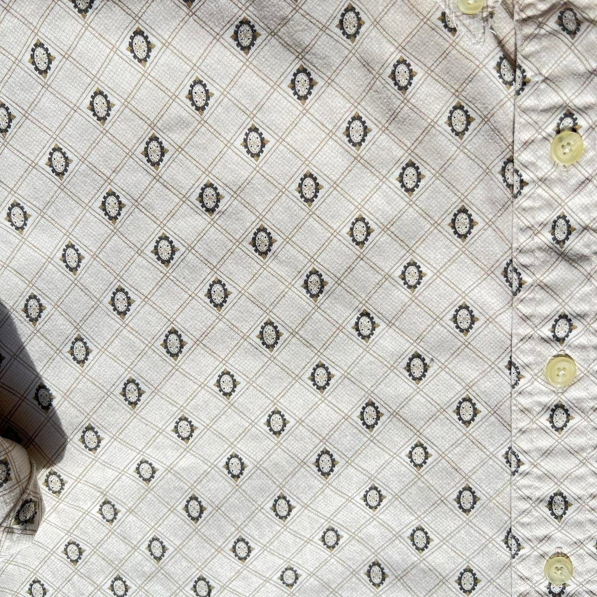 Vintage 90s Diamond Grid Pattern Button Down Shirt