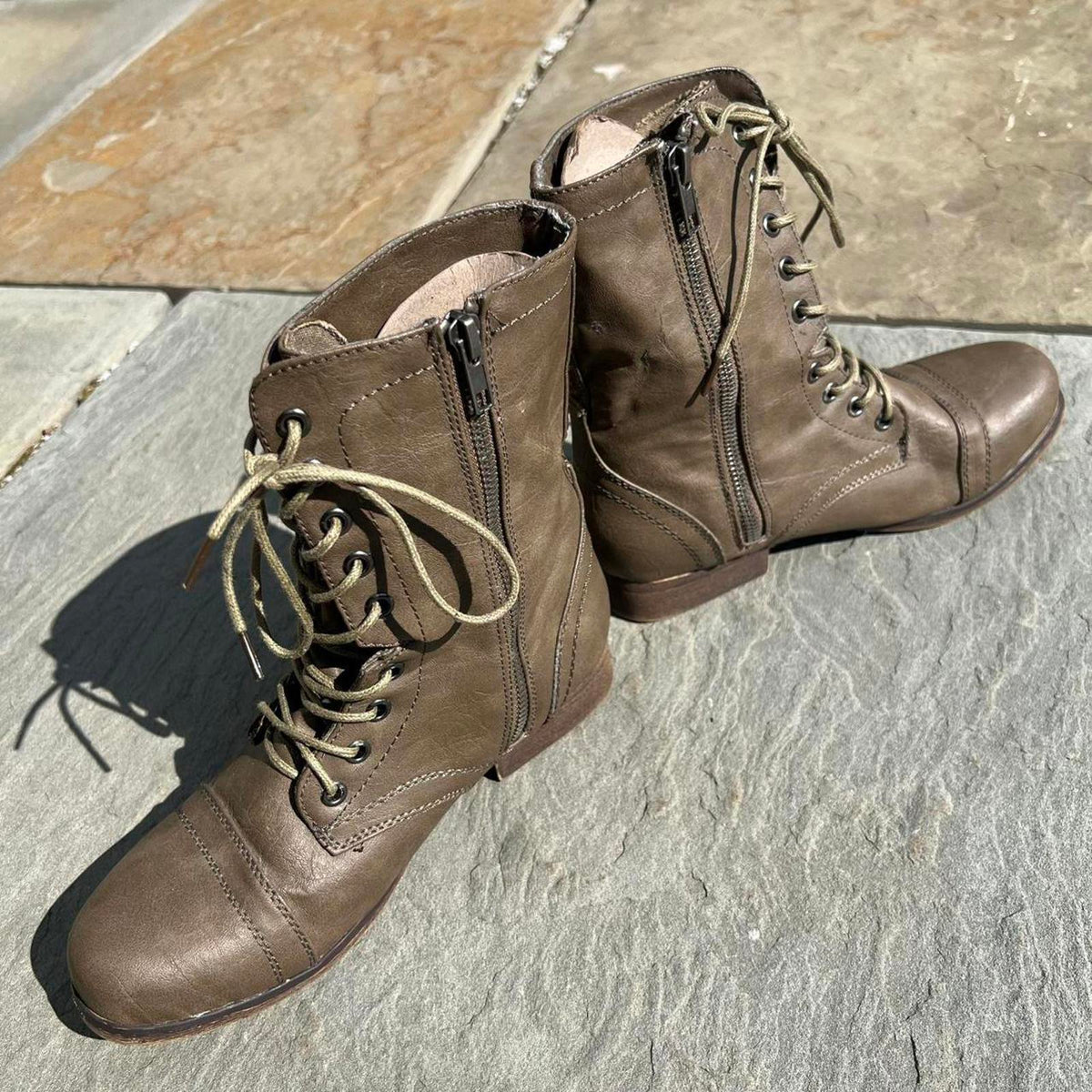 Brown Tan Leather Lace Up Boots Size 6