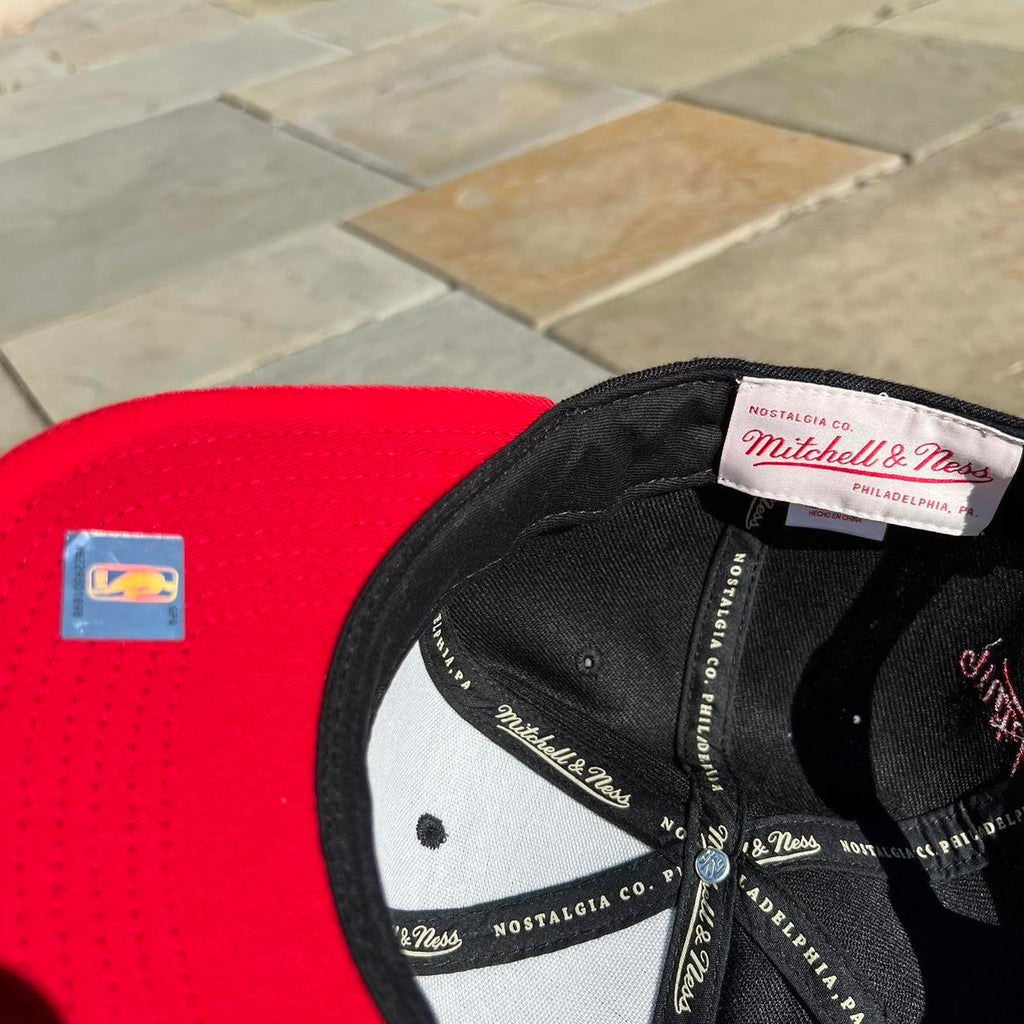 Mitchell & Ness New Orleans Pelicans NBA SnapBack Hat