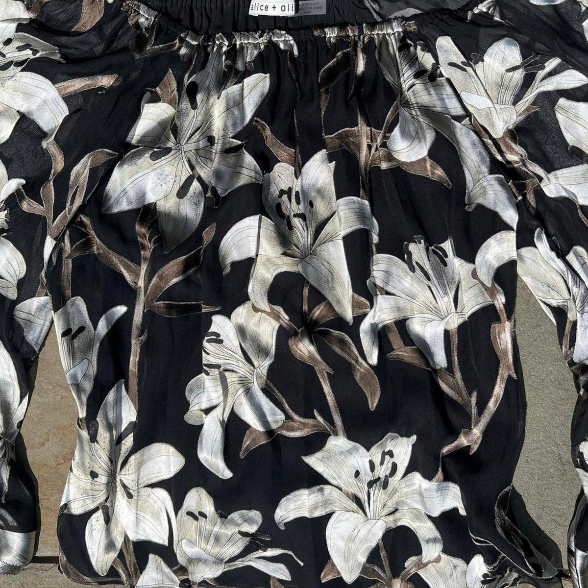 Alice + Olivia Silk Blend Ardelia Floral Off Shoulder Blouse
