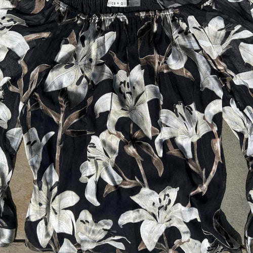 Alice + Olivia Silk Blend Ardelia Floral Off Shoulder Blouse